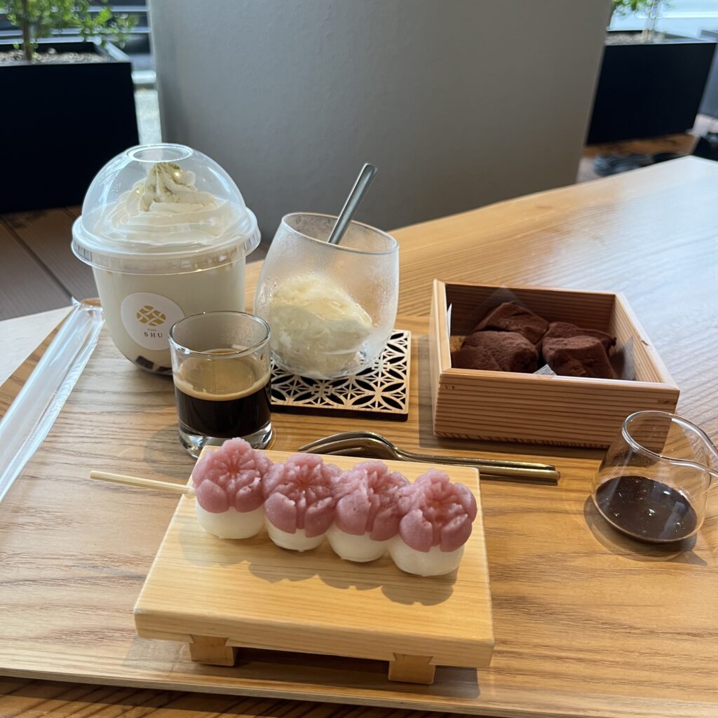 別府美食推薦|可以一邊泡足浴一邊吃日式甜點的咖啡店【cafe SHU】 - Cafe, 別府, 別府美食, 咖啡店, 大分美食