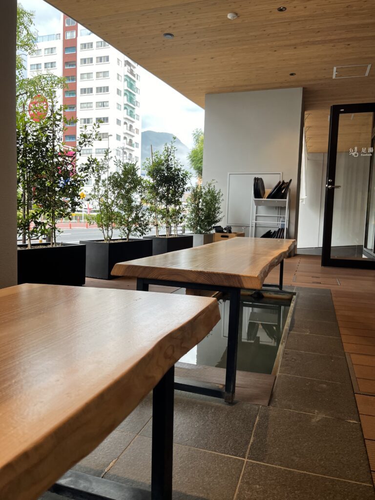別府美食推薦|可以一邊泡足浴一邊吃日式甜點的咖啡店【cafe SHU】 - Cafe, 別府, 別府美食, 咖啡店, 大分美食