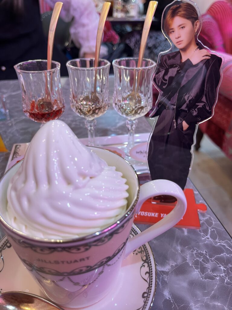 原宿CAFE推薦|推し打卡咖啡店!超美Creamia套餐 ——【LiQumu 原宿】 - Cafe, 原宿, 原宿美食, 推しcafe, 推し活, 日本, 日本美食, 日本餐廳, 東京, 東京美食