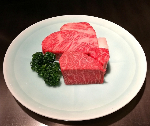 大阪人氣燒肉名店8選︱從奢華體驗到高CP值選擇，一文掌握懶人必看【大阪和牛燒肉推薦】 - 大阪, 大阪美食, 日本, 日本美食, 日本餐廳, 燒肉