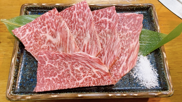 大阪人氣燒肉名店8選︱從奢華體驗到高CP值選擇，一文掌握懶人必看【大阪和牛燒肉推薦】 - 大阪, 大阪美食, 日本, 日本美食, 日本餐廳, 燒肉