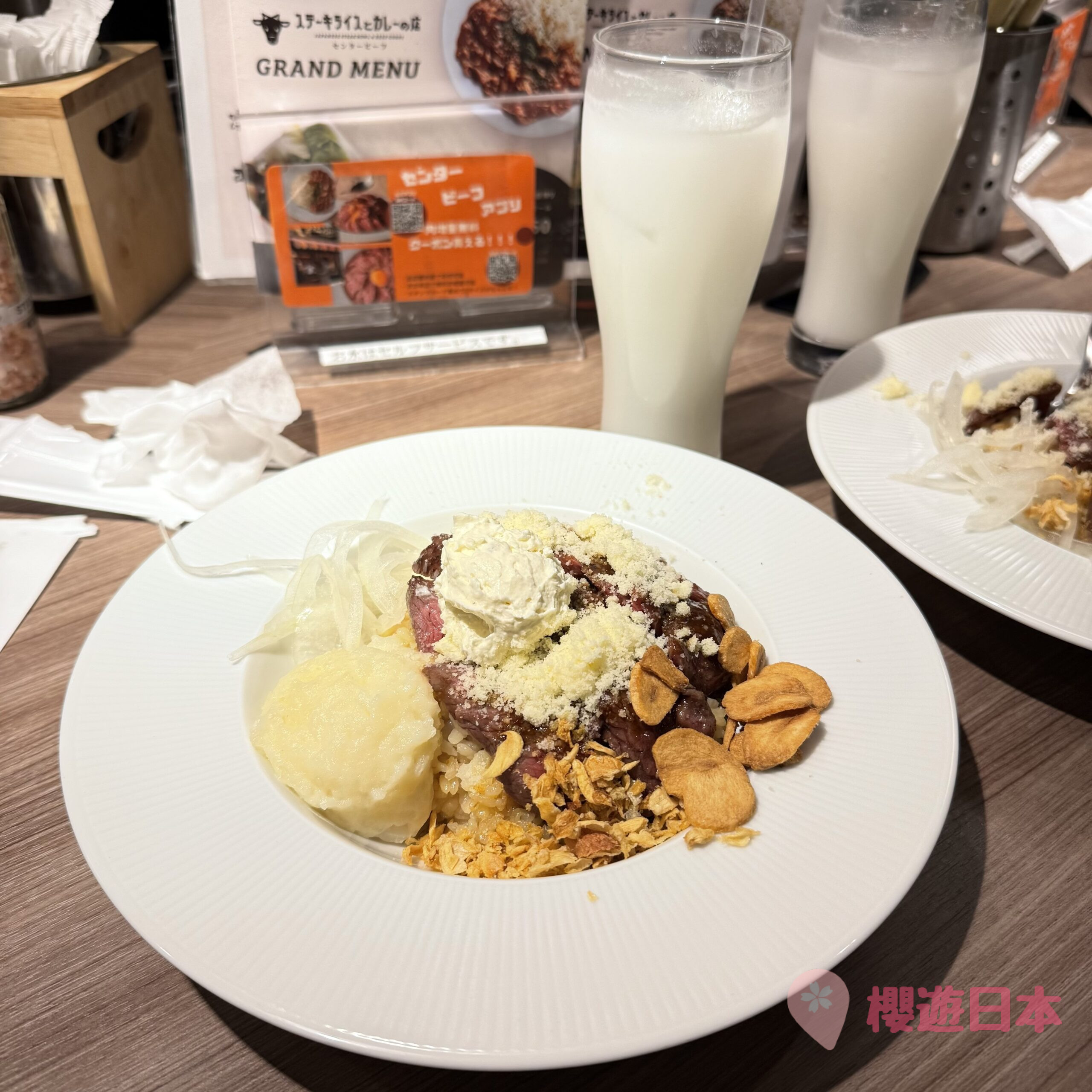 東京必吃美食推薦｜人氣熟成牛肉飯【Center Beef 新宿三丁目店】爆汁牛肉＋超香蒜飯超滿足！(內含其他分店地址) - 新宿美食, 日本美食, 東京, 東京美食, 洋食