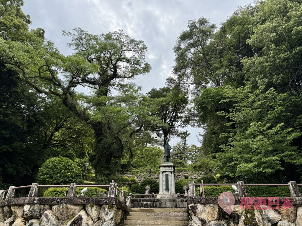 日本高知景點推薦｜必訪「現存天守」之一 ——高知城【門票資訊、交通方式】 - 四國自駕, 城, 日本自駕, 歷史建築, 自駕遊, 高知景點