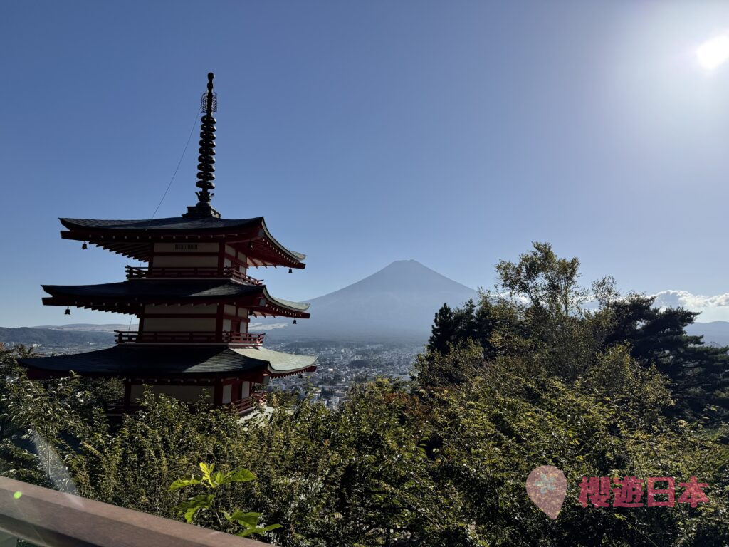 富士山絕景神社推薦【新倉富士淺間神社】｜忠靈塔×富士山超美景色！（附交通方式＆御守御朱印指南） - 富士山, 日本, 日本自駕, 神社
